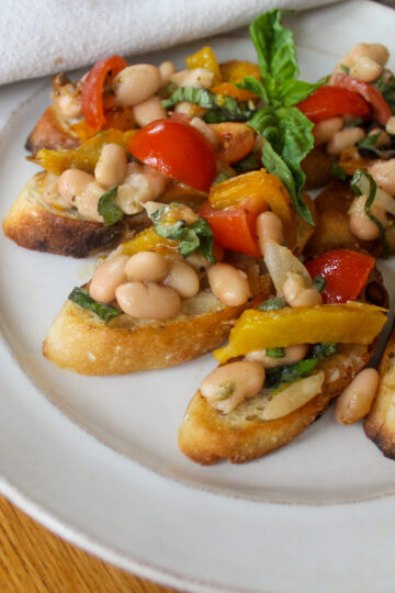 White Bean Bruschetta - Sungrown Kitchen